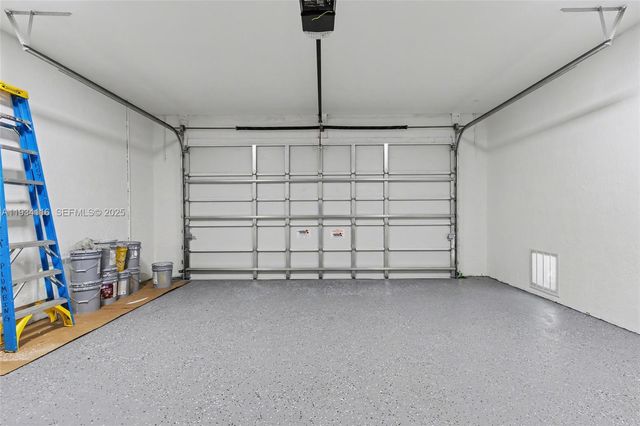 241 SW 4th St, Dania Beach, FL 33004