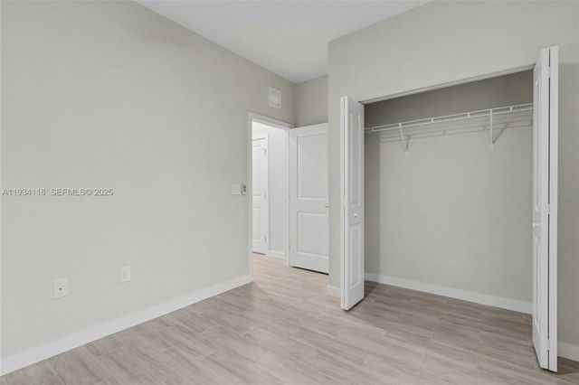 241 SW 4th St, Dania Beach, FL 33004