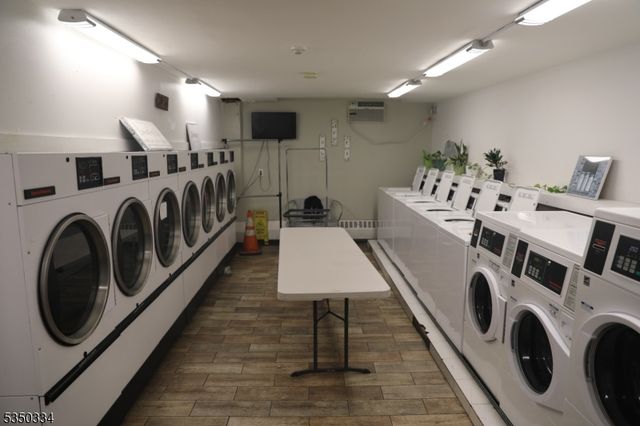 39 E 39Th St 7R, Paterson City, NJ 07514