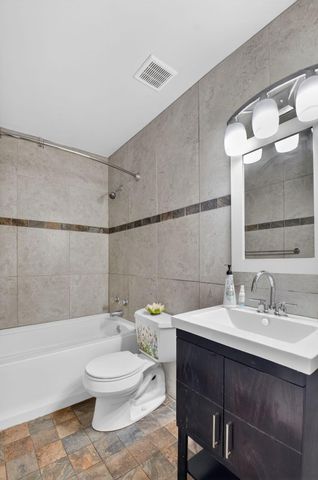 1290 NW 21st Terrace, Delray Beach, FL 33445