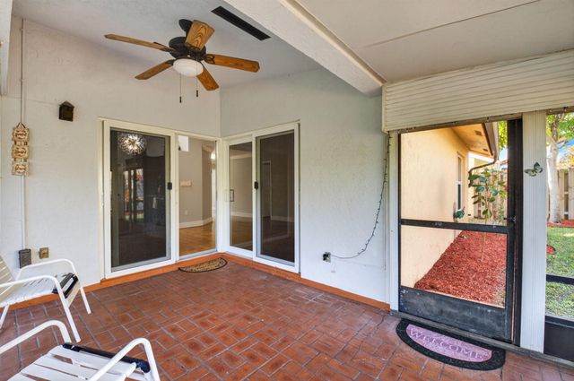 1290 NW 21st Terrace, Delray Beach, FL 33445