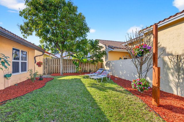 1290 NW 21st Terrace, Delray Beach, FL 33445