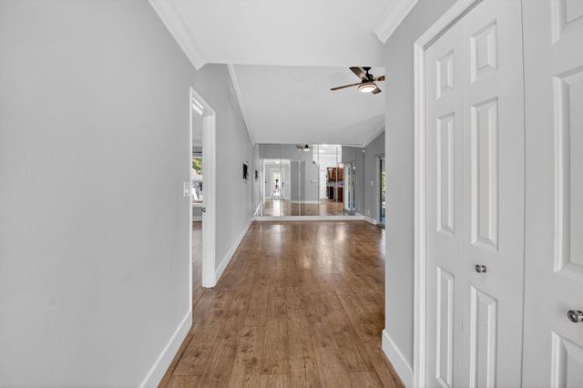 1290 NW 21st Terrace, Delray Beach, FL 33445