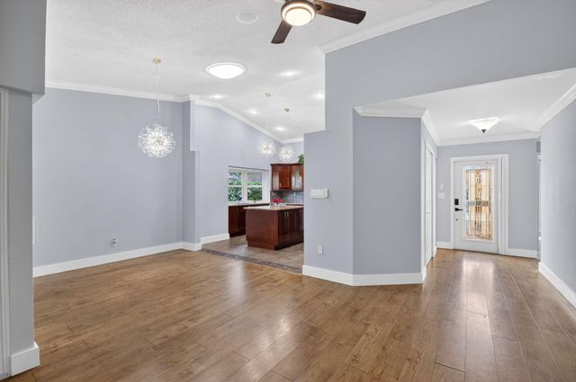 1290 NW 21st Terrace, Delray Beach, FL 33445