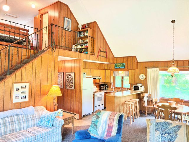 7203 Valley, Honor, MI 49640