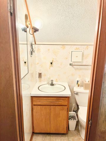 7203 Valley, Honor, MI 49640