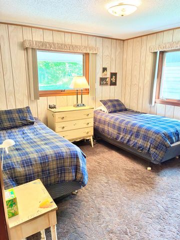 7203 Valley, Honor, MI 49640