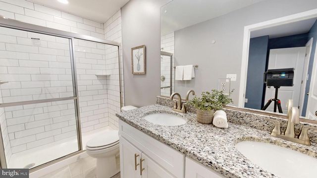 4313 LEOLA AVE, Halethorpe, MD 21227