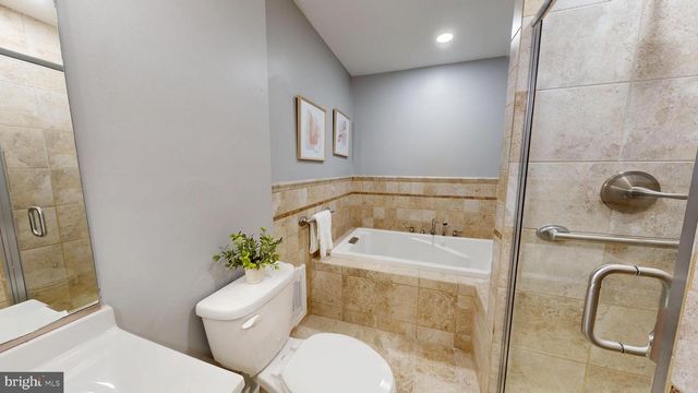 4313 LEOLA AVE, Halethorpe, MD 21227