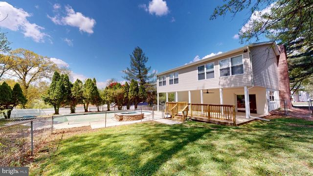4313 LEOLA AVE, Halethorpe, MD 21227