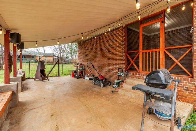 954 Boles Road, New Market, AL 35761