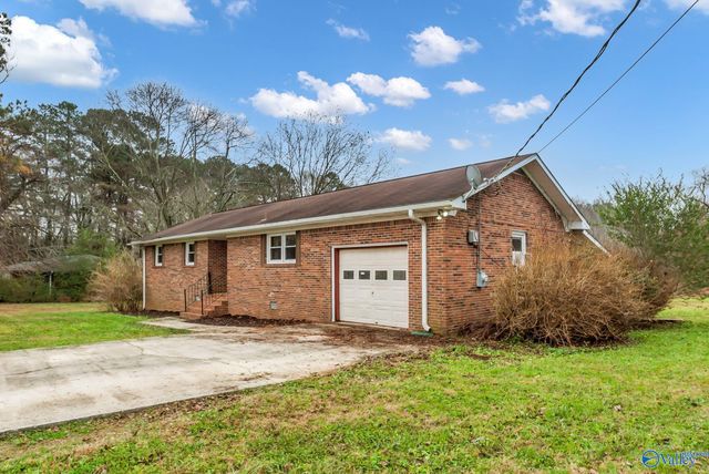 954 Boles Road, New Market, AL 35761