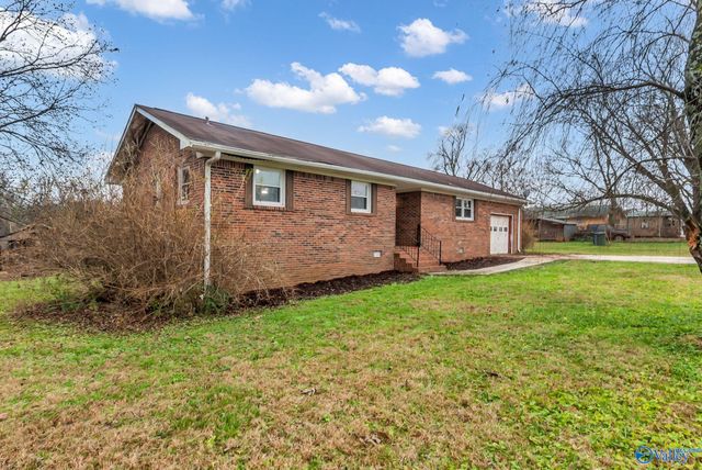 954 Boles Road, New Market, AL 35761