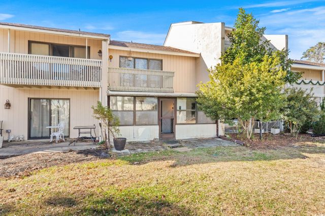 1000 11th Ave N Apt 113, North Myrtle Beach, SC 29582