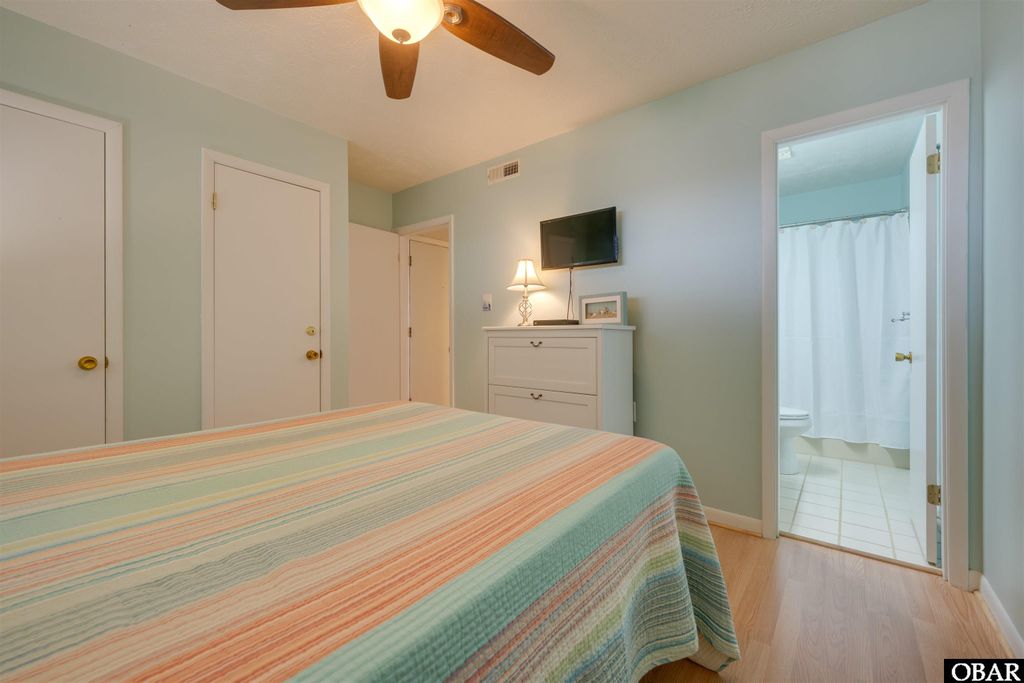 Image 12 of property listing at 117 Sea Colony Dr Unit B312, Duck, NC 27949