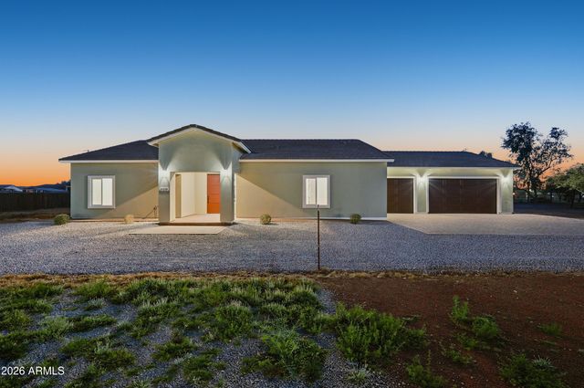 21035 W OCOTILLO Avenue, Buckeye, AZ 85326