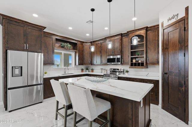 21035 W OCOTILLO Avenue, Buckeye, AZ 85326