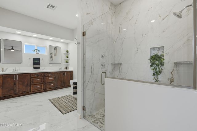 21035 W OCOTILLO Avenue, Buckeye, AZ 85326