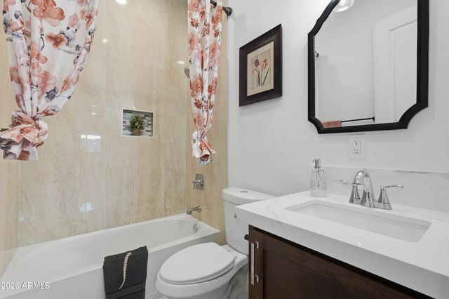 21035 W OCOTILLO Avenue, Buckeye, AZ 85326