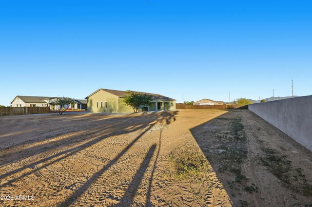 21035 W OCOTILLO Avenue, Buckeye, AZ 85326