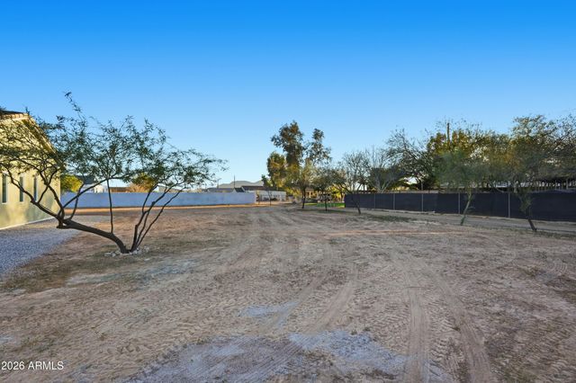 21035 W OCOTILLO Avenue, Buckeye, AZ 85326