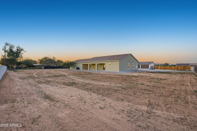 21035 W OCOTILLO Avenue, Buckeye, AZ 85326