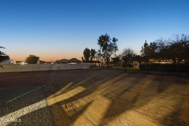 21035 W OCOTILLO Avenue, Buckeye, AZ 85326