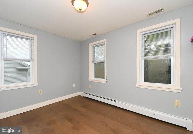 658 MACOBY AVE, Green Lane, PA 18054
