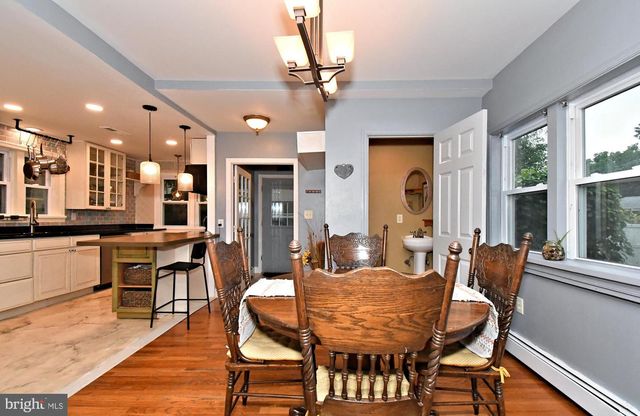658 MACOBY AVE, Green Lane, PA 18054