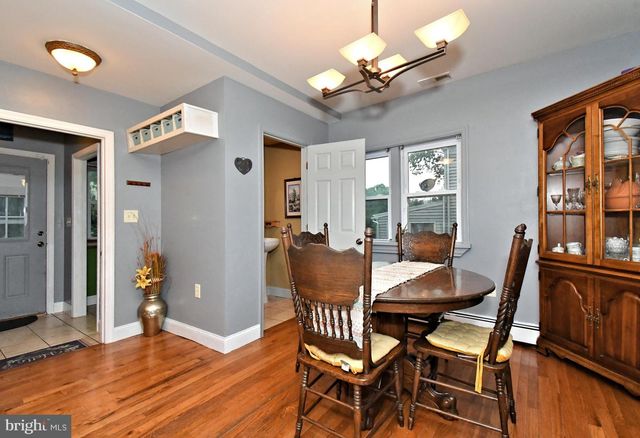 658 MACOBY AVE, Green Lane, PA 18054