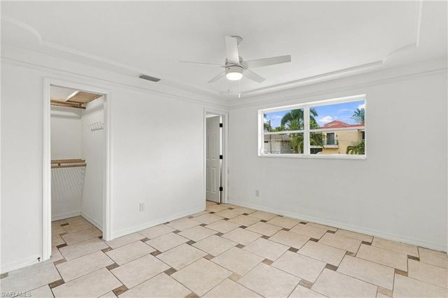 1195 Clam CT 203, Naples, FL 34102