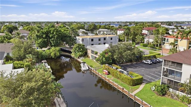 1195 Clam CT 203, Naples, FL 34102