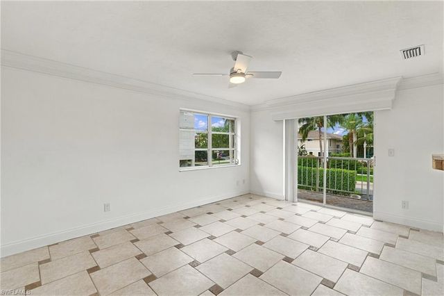 1195 Clam CT 203, Naples, FL 34102