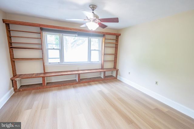 217 VILLANOVA RD, Glassboro, NJ 08028