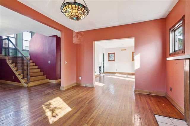 2709 CHARLOTTE Street, Kansas City, MO 64109