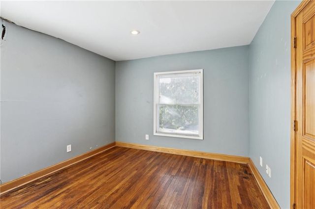 2709 CHARLOTTE Street, Kansas City, MO 64109