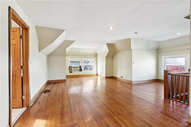 2709 CHARLOTTE Street, Kansas City, MO 64109