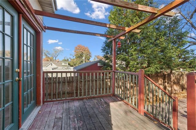 2709 CHARLOTTE Street, Kansas City, MO 64109