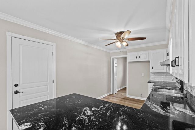 22 Oakwood Dr, Cabot, AR 72023