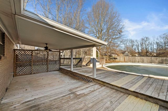 22 Oakwood Dr, Cabot, AR 72023