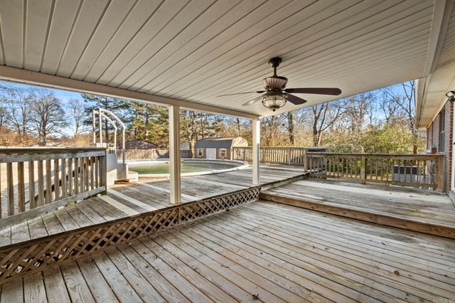 22 Oakwood Dr, Cabot, AR 72023