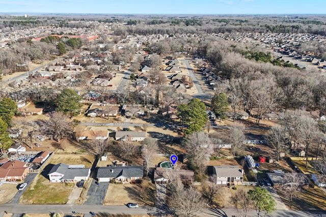 22 Oakwood Dr, Cabot, AR 72023