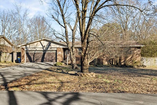 22 Oakwood Dr, Cabot, AR 72023