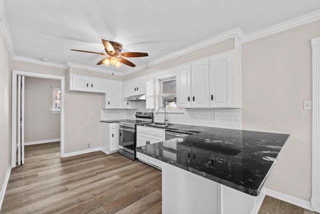 22 Oakwood Dr, Cabot, AR 72023