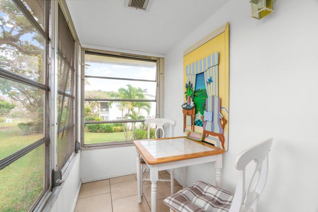 347 Windsor O, West Palm Beach, FL 33417