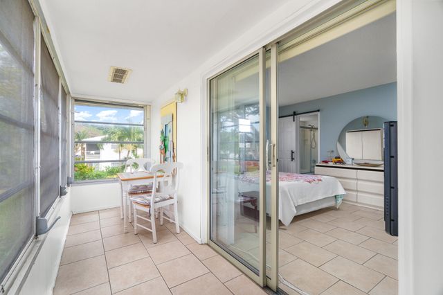 347 Windsor O, West Palm Beach, FL 33417