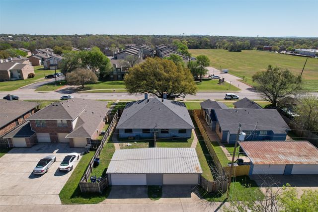 1433 N Bluegrove Road, Lancaster, TX 75134
