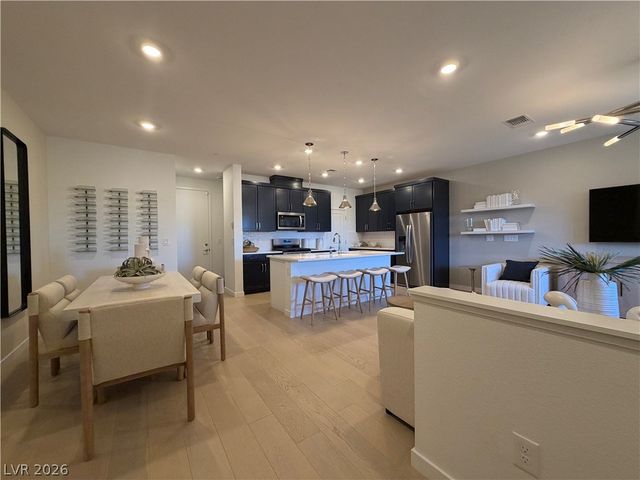 11462 Ethereal Landing Avenue, Las Vegas, NV 89138