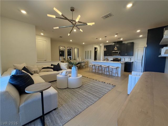 11462 Ethereal Landing Avenue, Las Vegas, NV 89138