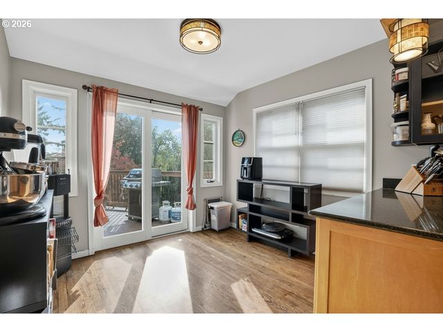 1517 Sw HIGHLAND Pkwy, Portland, OR 97221